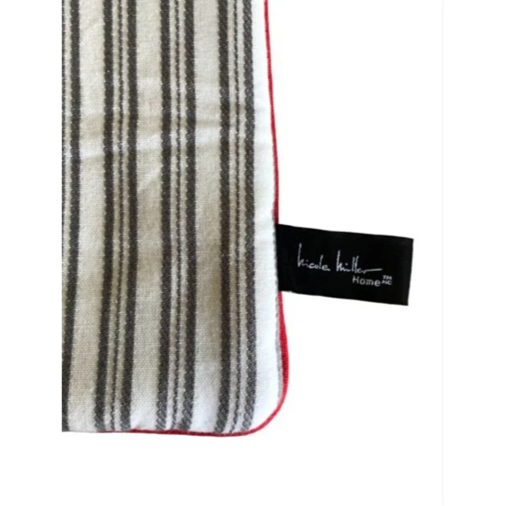 Nicole Miller Merry Christmas Potholders Set of 2 Stripe Ecru Holiday Cotton